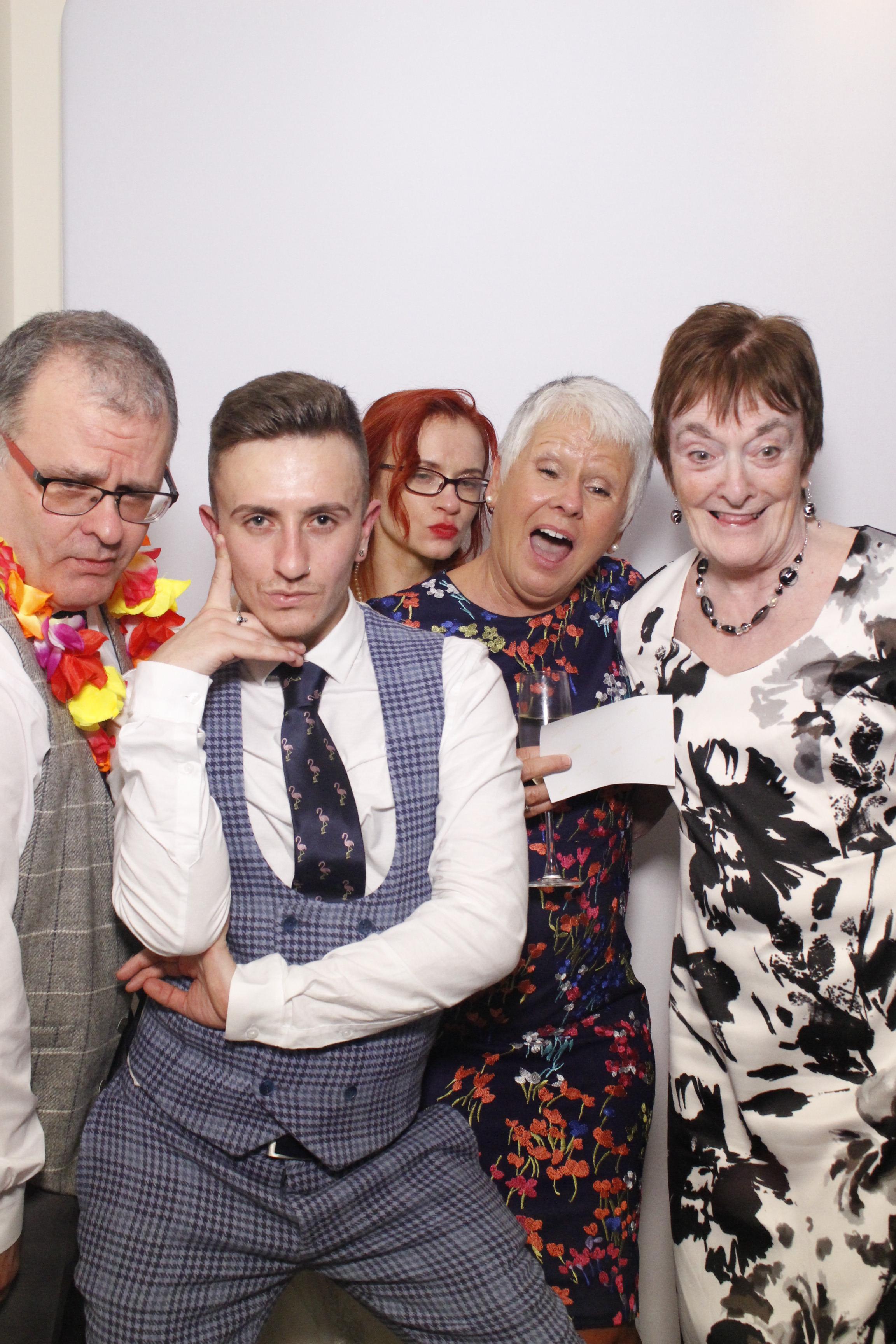 Luke & Emily's Wedding | View more photos from the event at gallery.myphotoboothexperience.co.uk/u/MyPhotoBoothExperienceLtd/Luke-Emilys-Wedding
